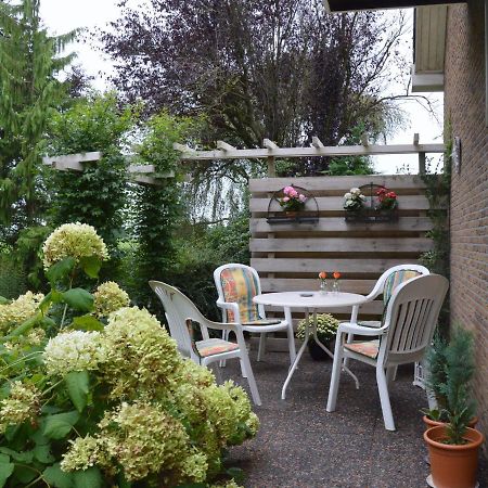 Cozy Vacation Home With A Private Garden Mantinge Esterno foto
